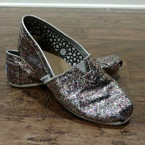 Pink glitter toms